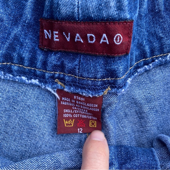 Nevada Denim/Jean Shorts - Picture 3 of 4